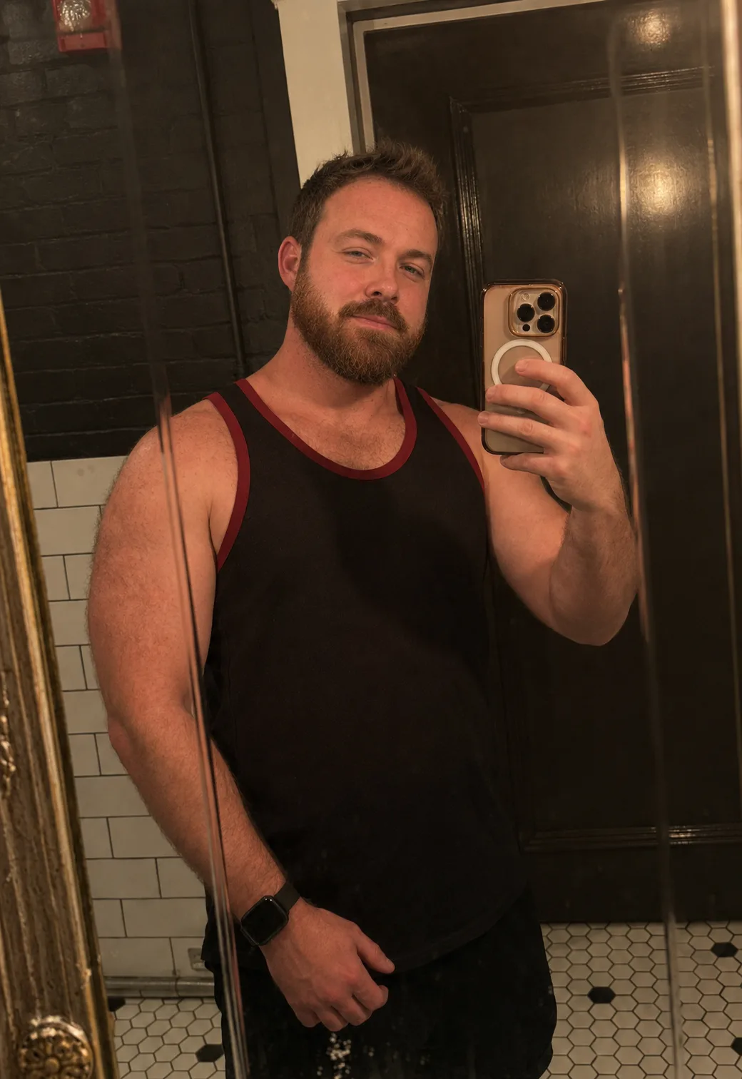 Man's original selfie before AI dating photo transformation - set 2, photo 3